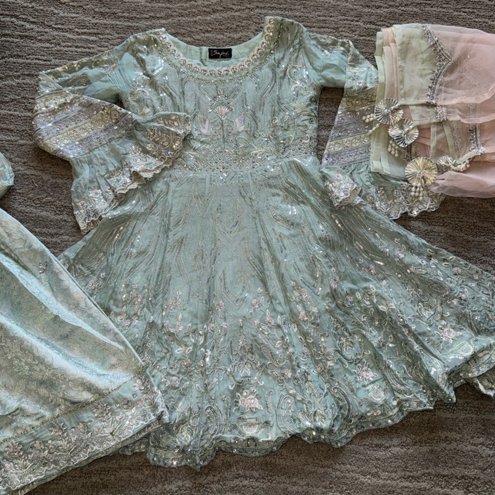 Women’s brand new Indian desi Pakistani traditional suit outfit gharara size S